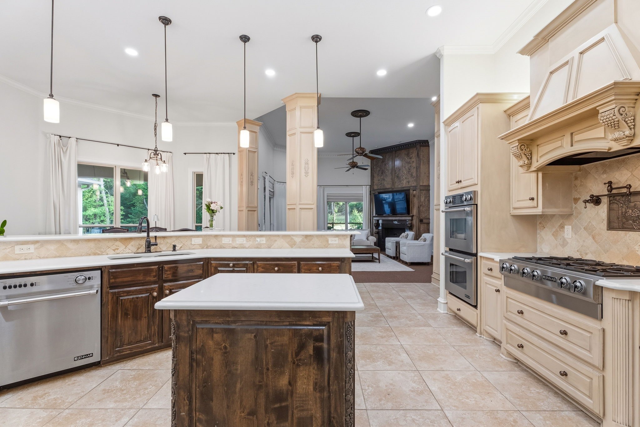 1915 Stoneleaf Drive Tyler TX 75703