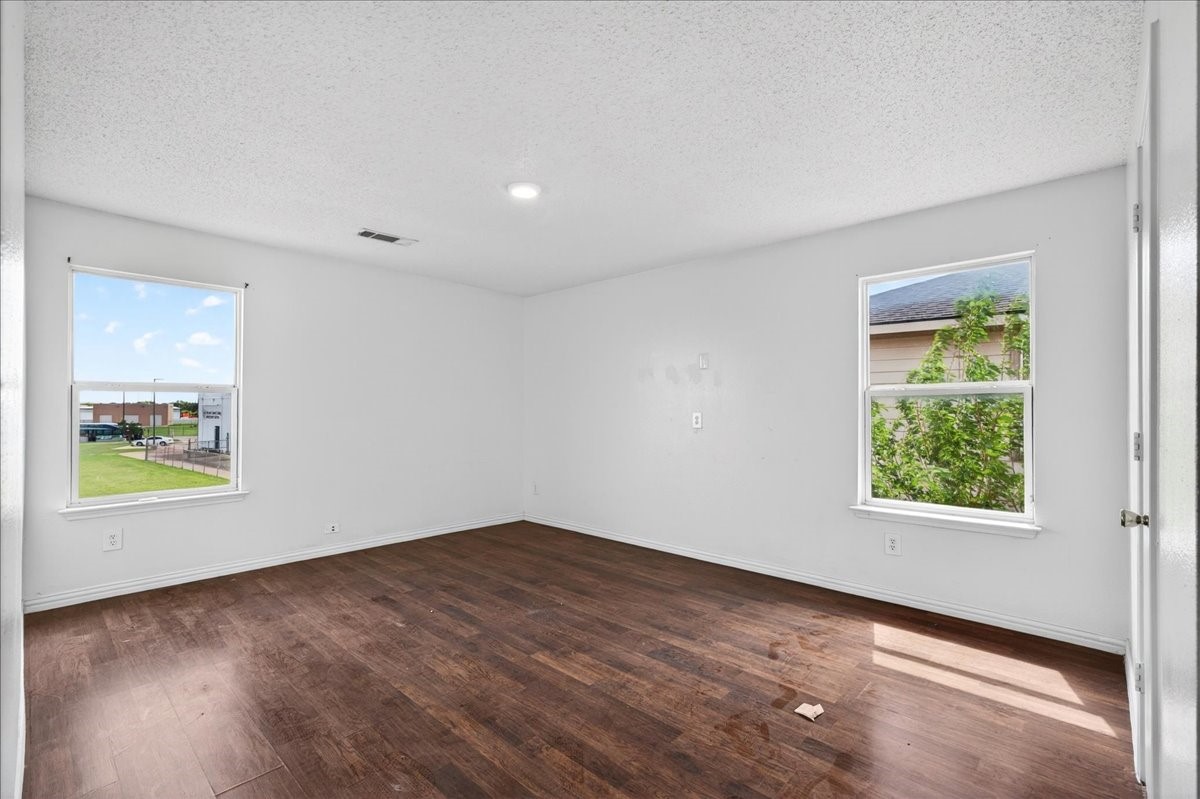6008 Mckaskle Drive Fort Worth TX 76119