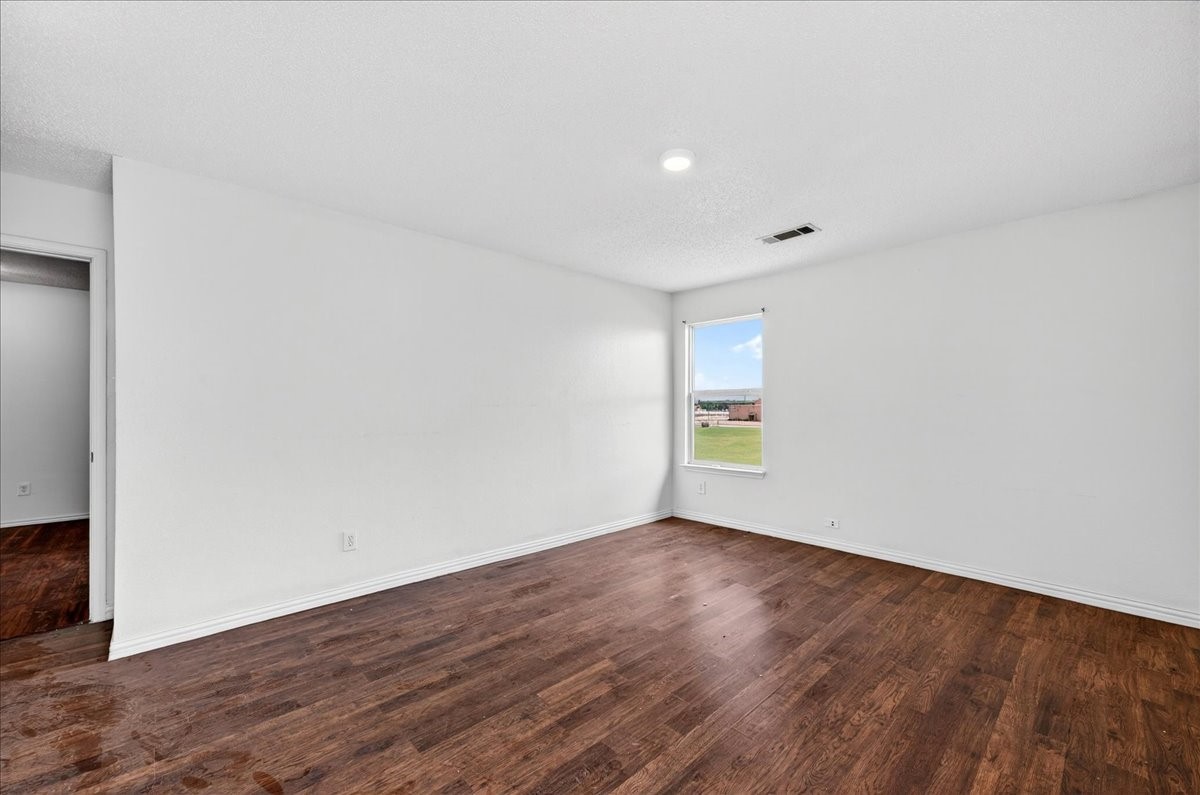 6008 Mckaskle Drive Fort Worth TX 76119