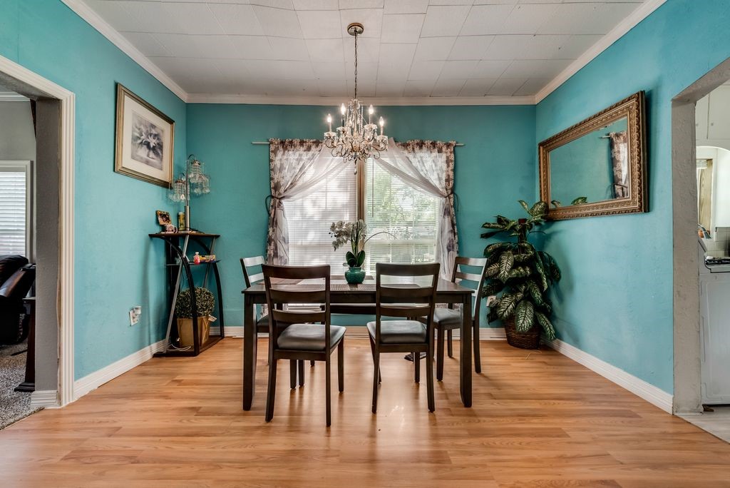 1402 W 11th Avenue Corsicana TX 75110
