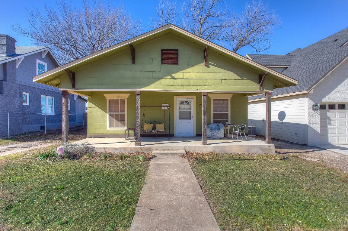 2904 8th Avenue Fort Worth TX 76110
