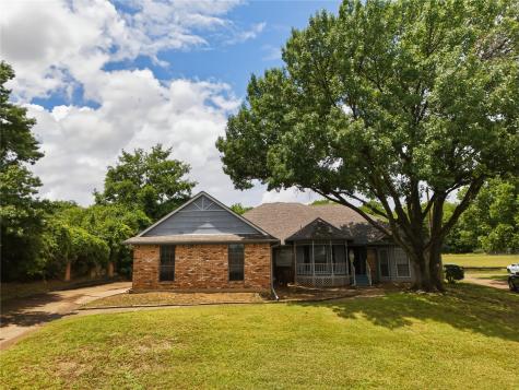 1905 Wedgewood Drive Grand Prairie TX 75050