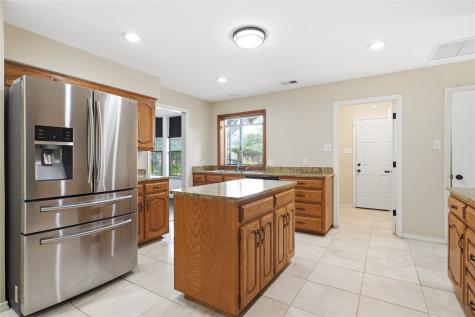 1905 Wedgewood Drive Grand Prairie TX 75050