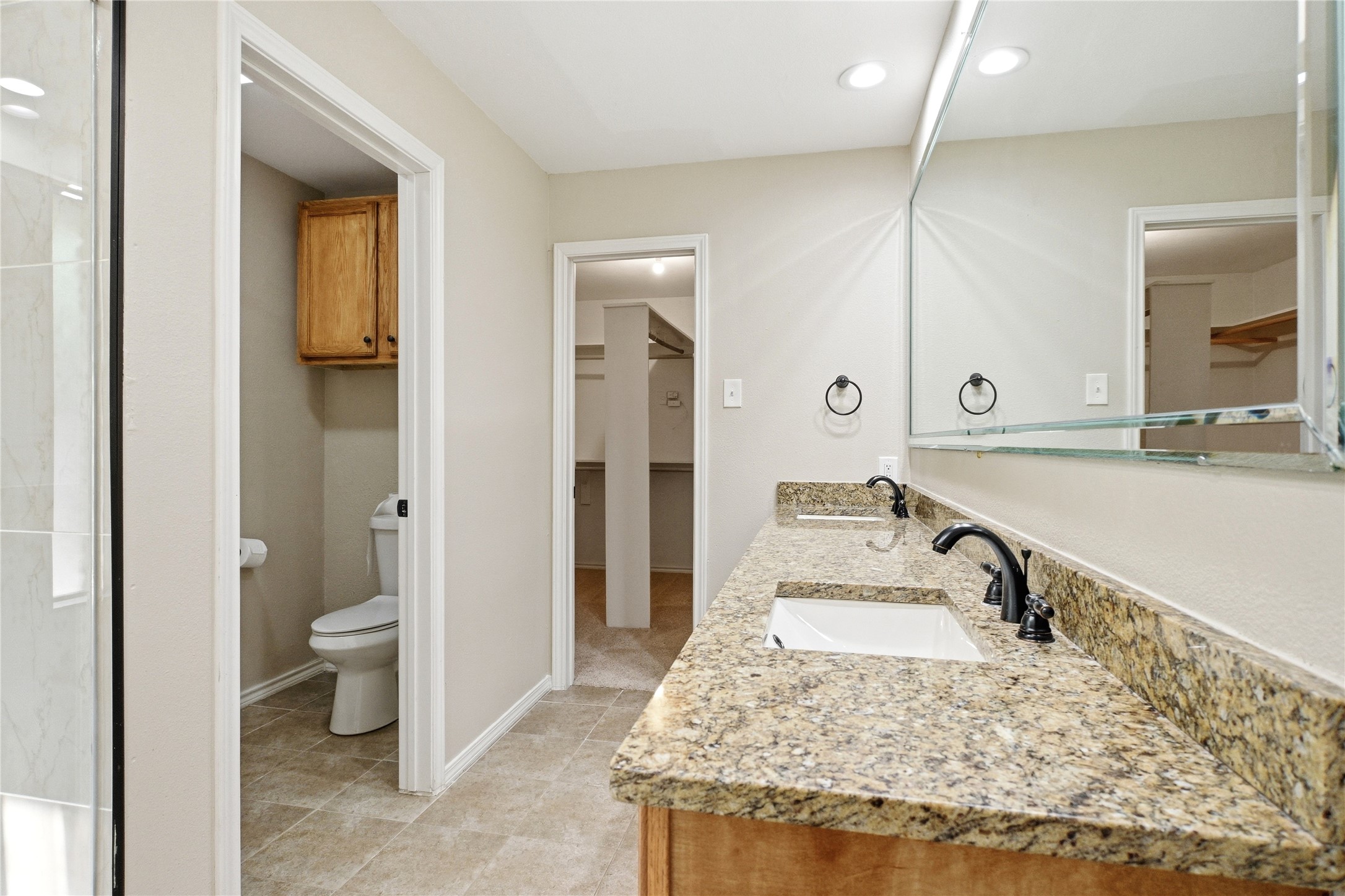 1905 Wedgewood Drive Grand Prairie TX 75050