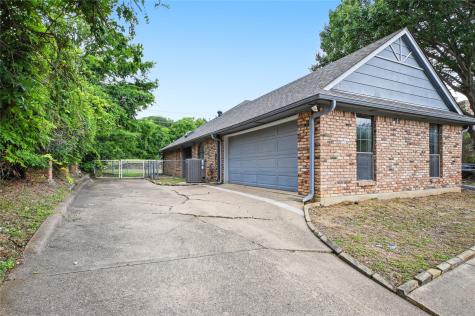 1905 Wedgewood Drive Grand Prairie TX 75050
