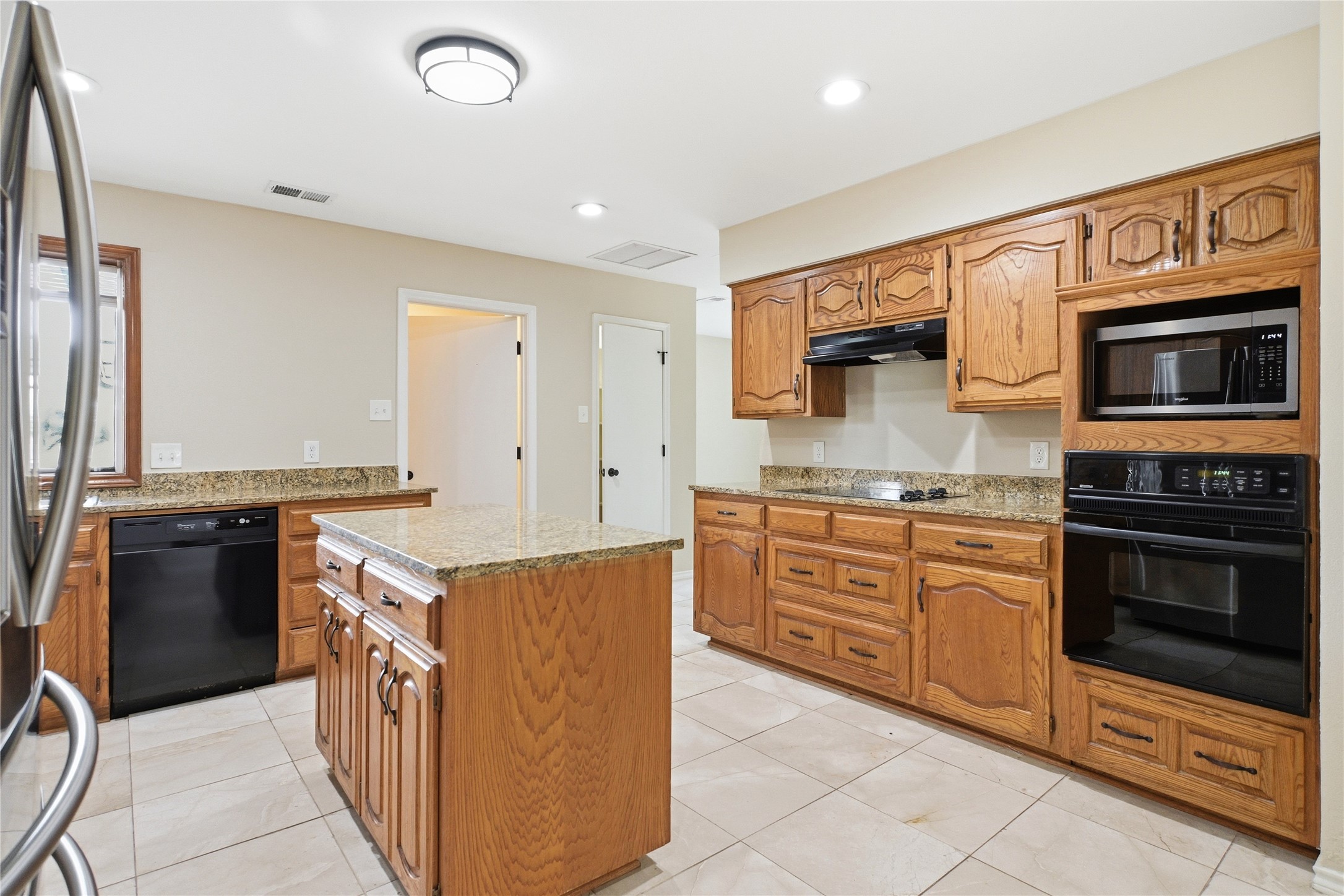 1905 Wedgewood Drive Grand Prairie TX 75050