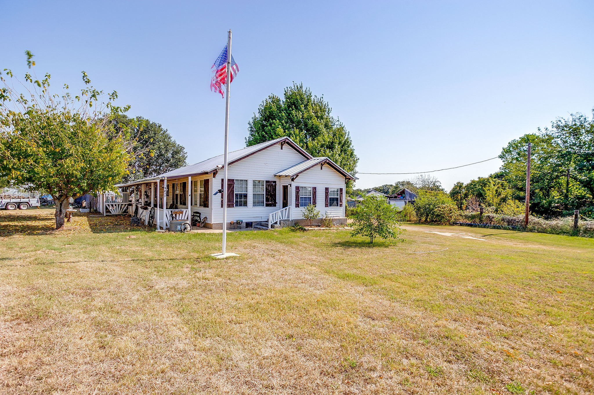 1035 Summit Drive Springtown TX 76082