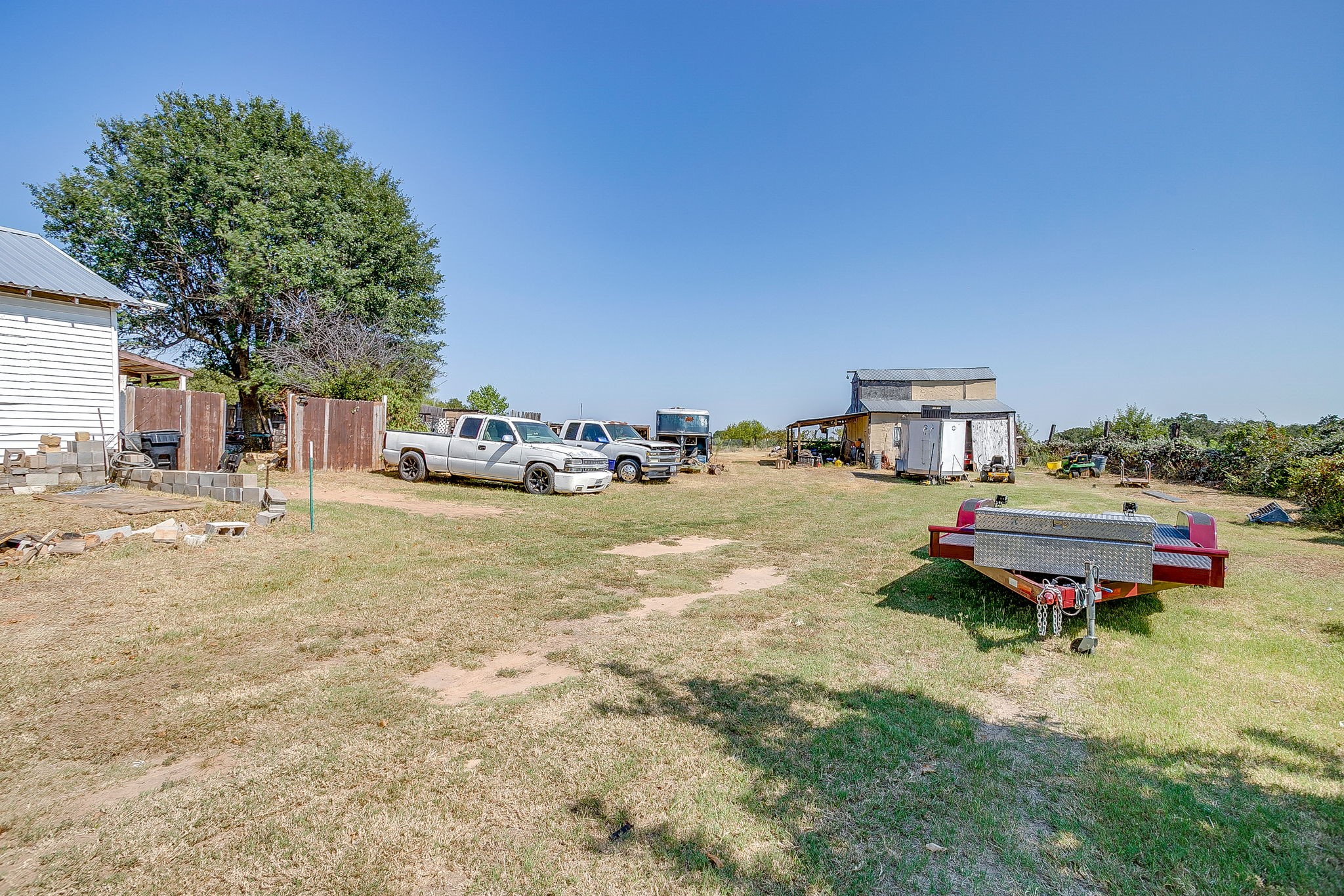 1035 Summit Drive Springtown TX 76082
