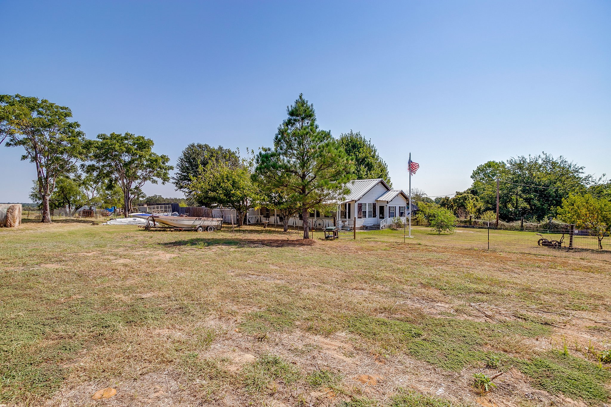 1035 Summit Drive Springtown TX 76082