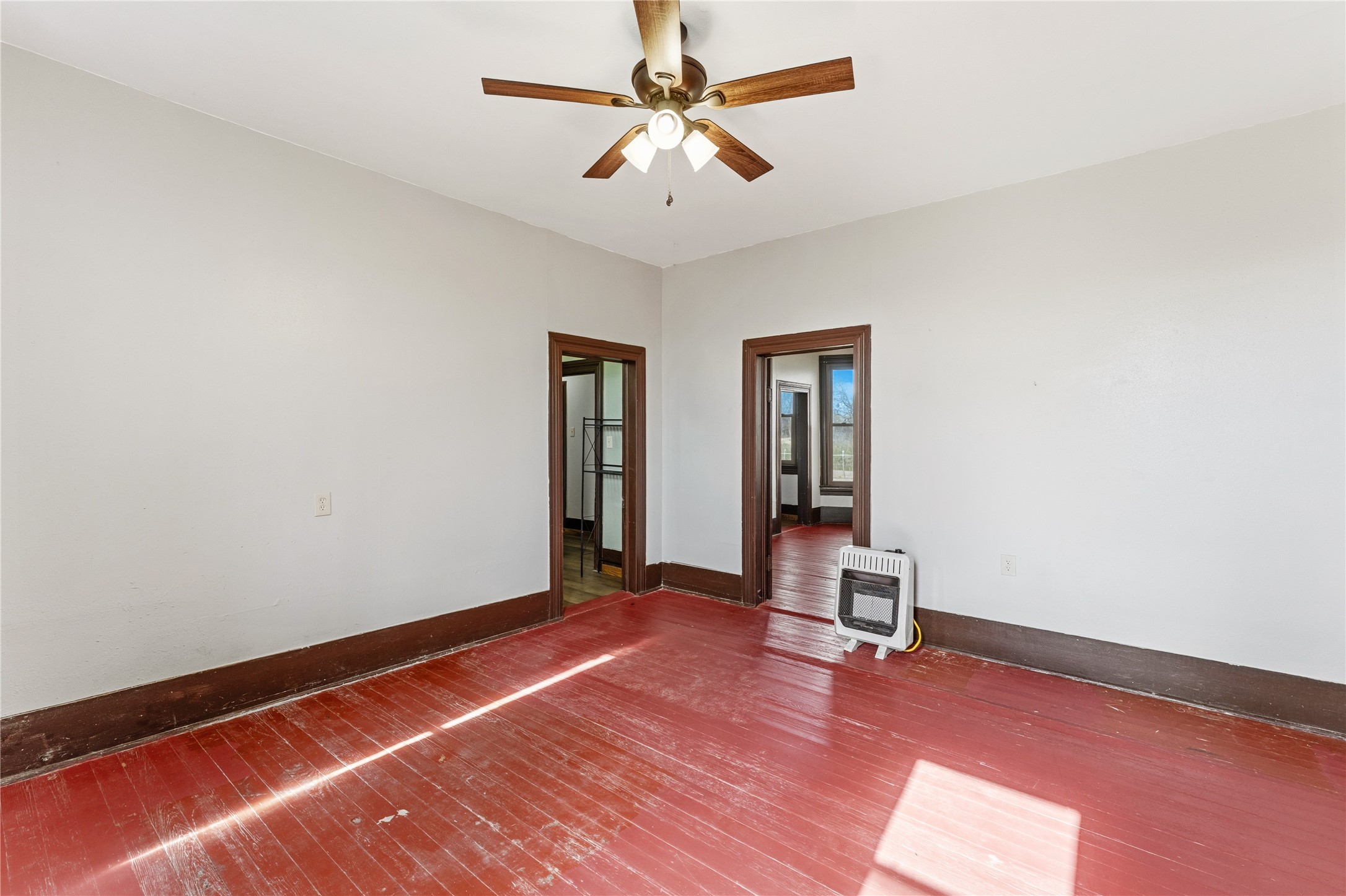 119 County Road 3007 Lott TX 76656