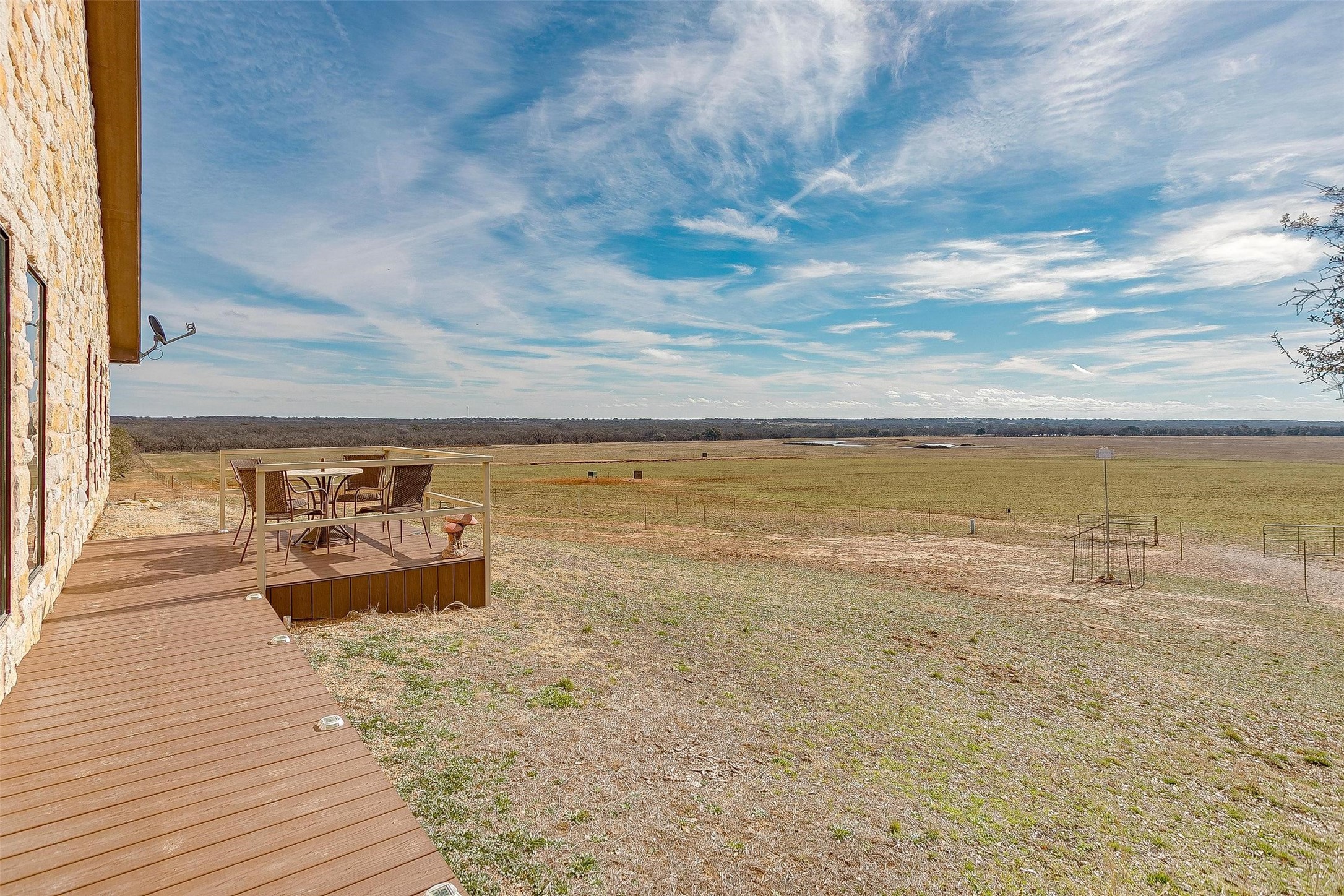 601 County Road 352 Carbon TX 76435