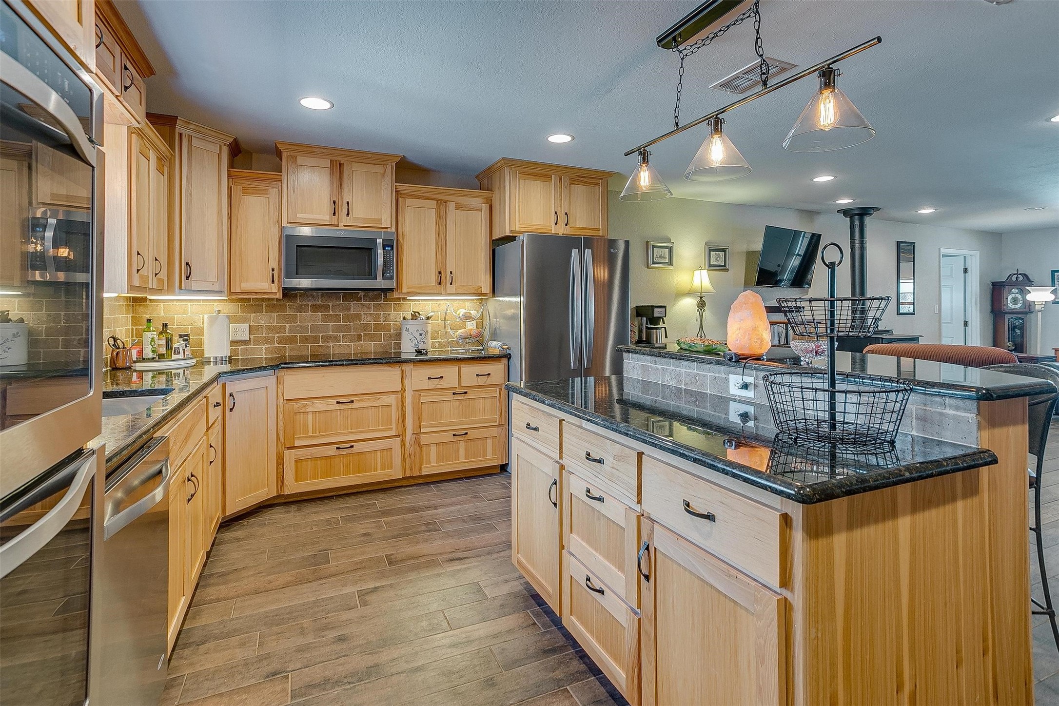 601 County Road 352 Carbon TX 76435