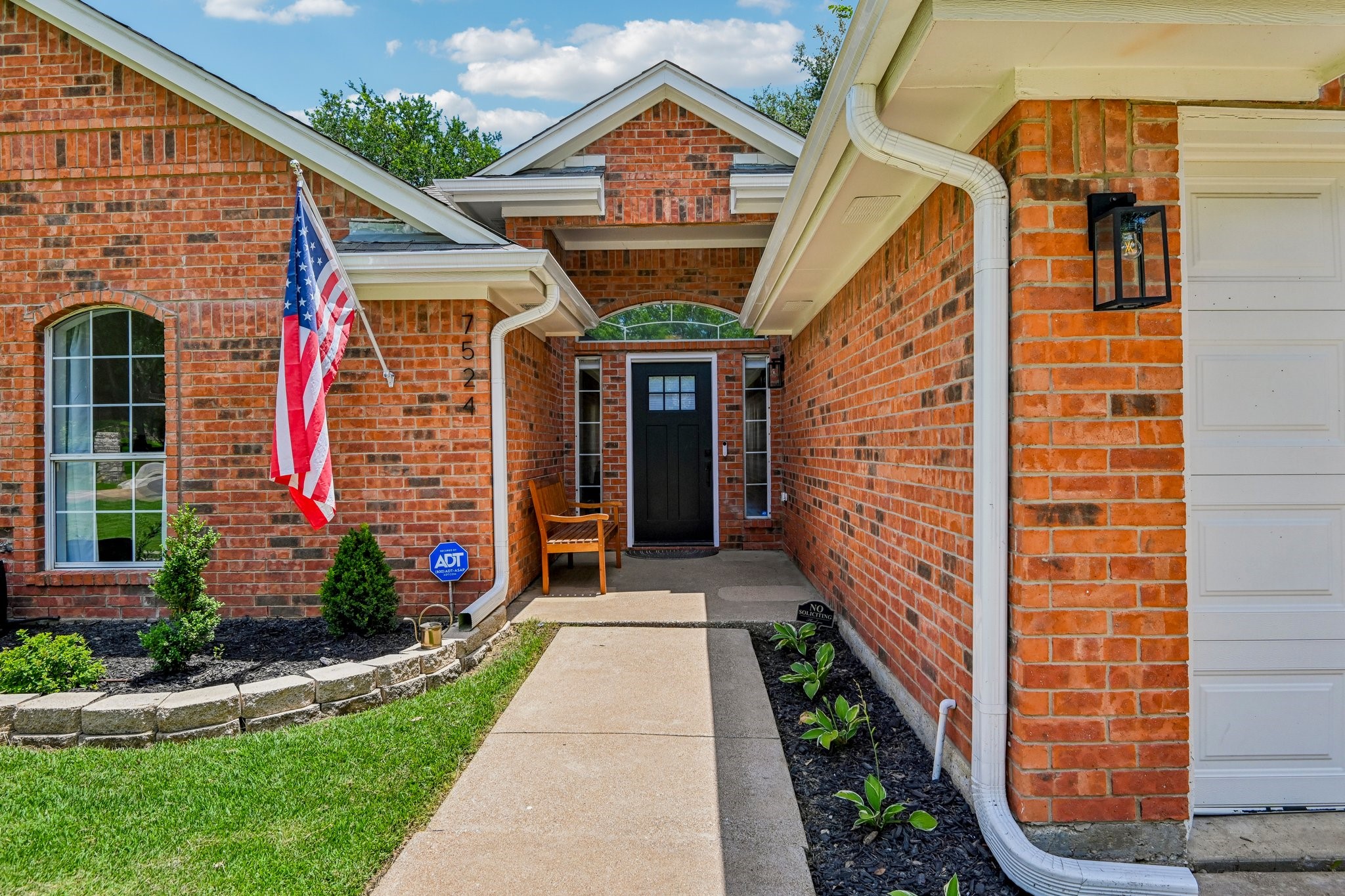 7524 Brentwood Court North Richland Hills TX 76182