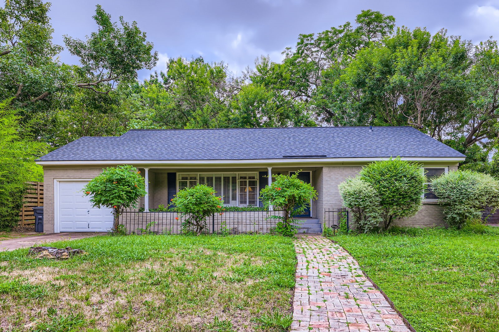 9946 Kilarney Drive Dallas TX 75218