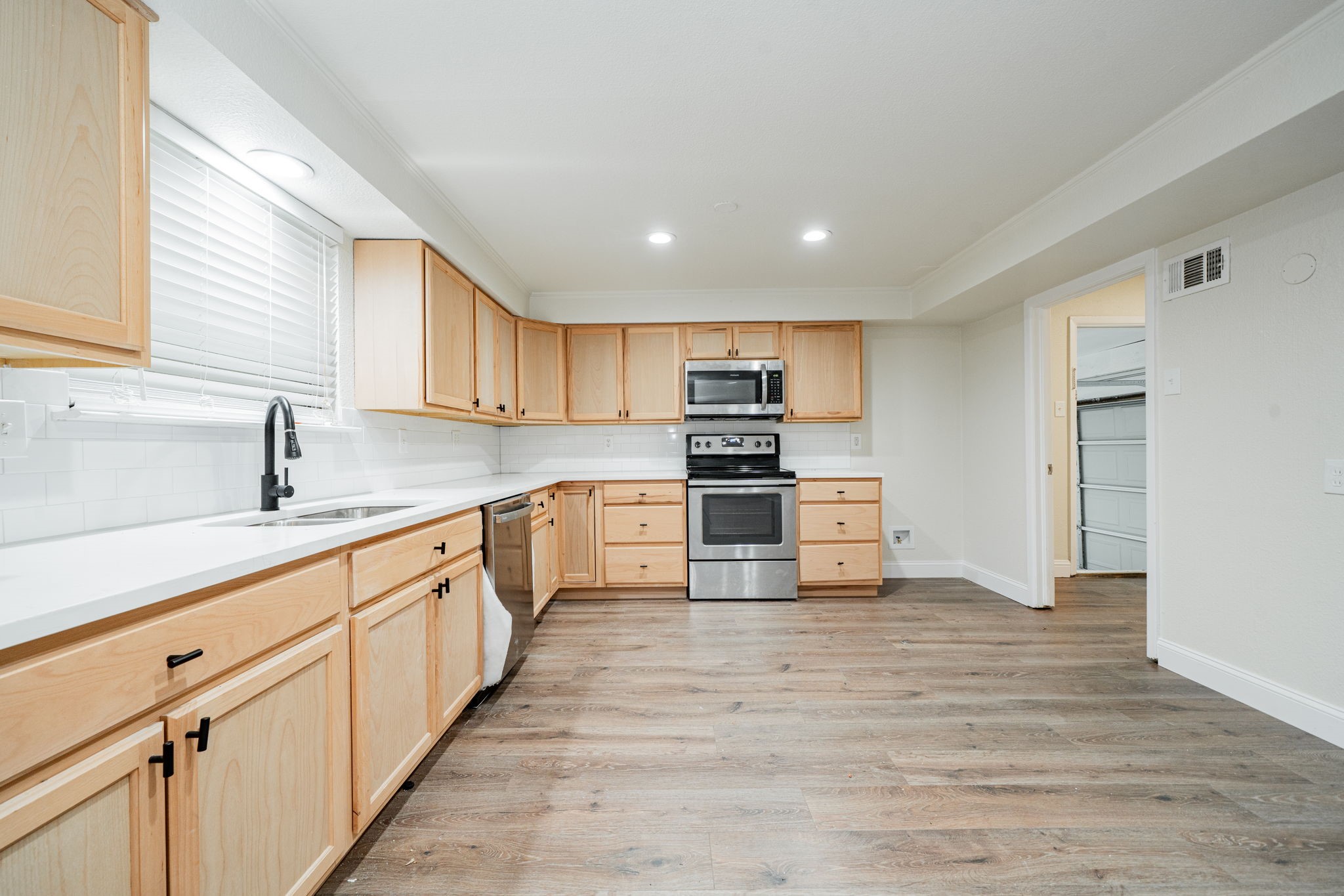 805 9th Street Grand Prairie TX 75050