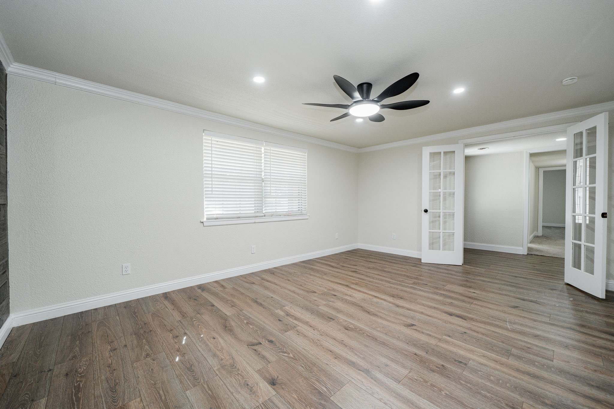 805 9th Street Grand Prairie TX 75050