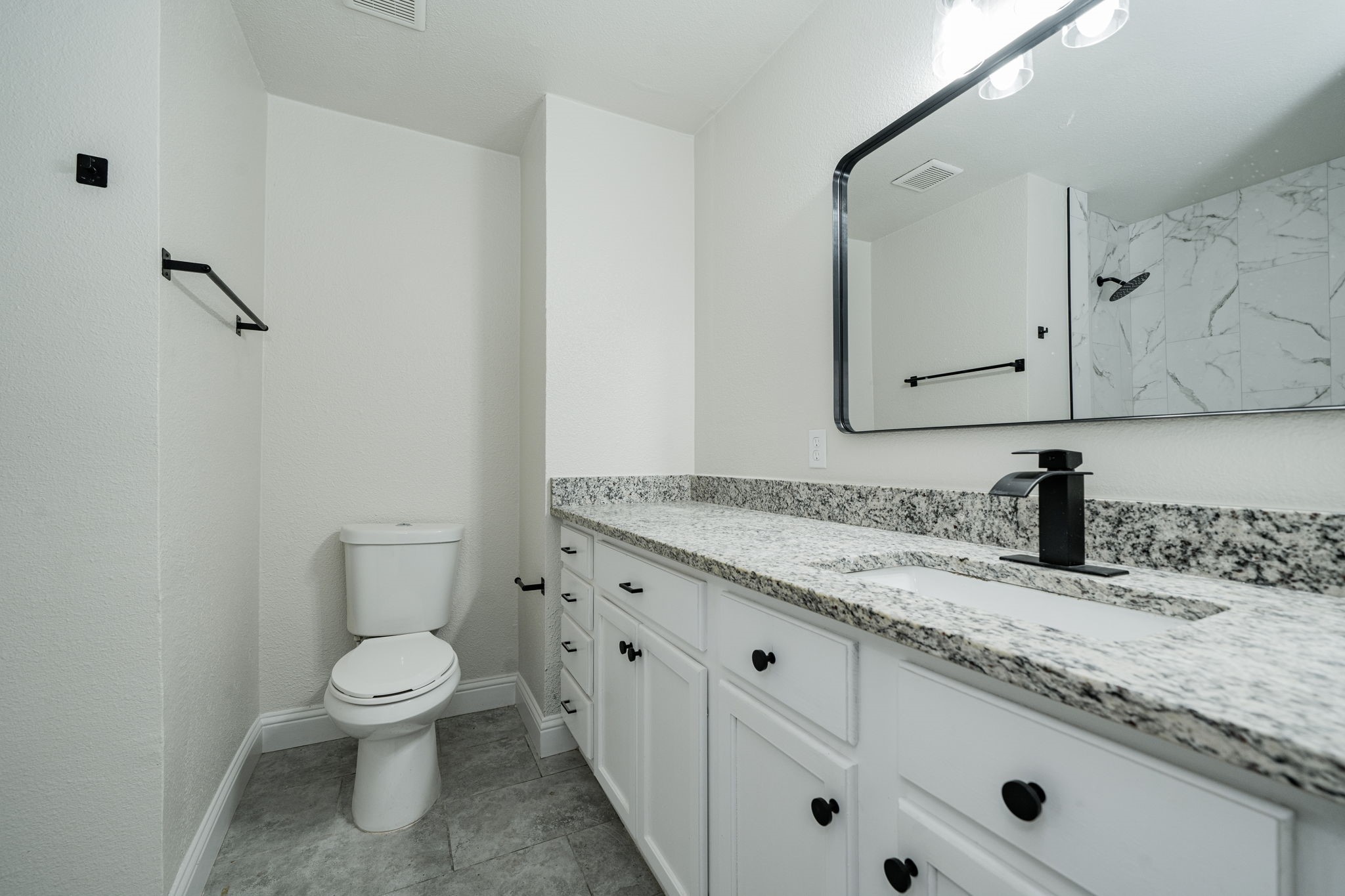 805 9th Street Grand Prairie TX 75050
