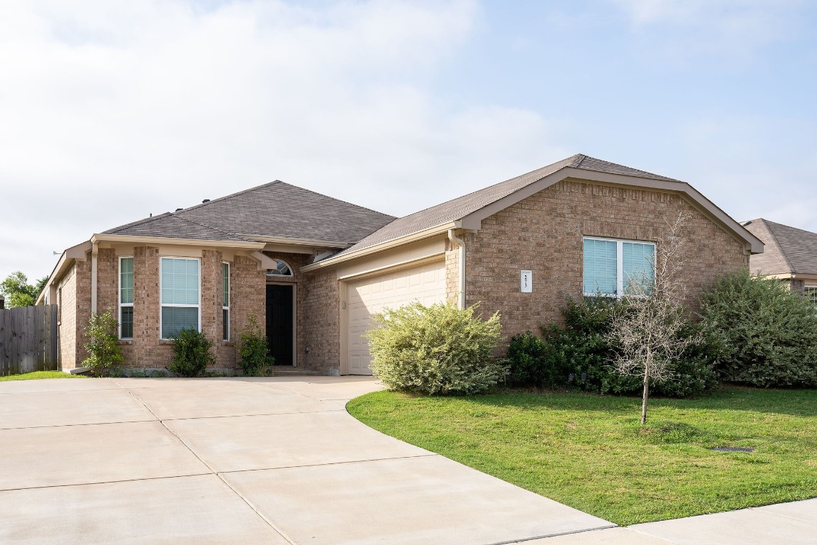 273 Christian Road Ennis TX 75119
