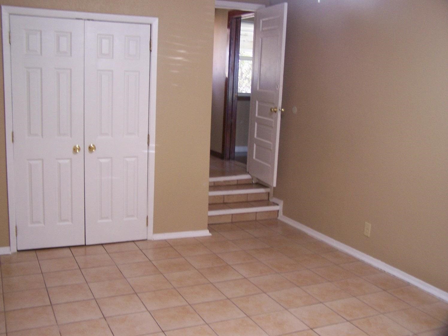1215 S Vaden Street Sherman TX 75090