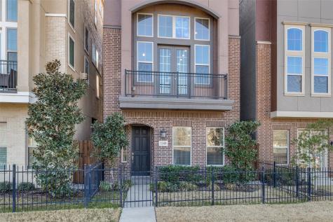 1348 Arch Place Dallas TX 75215