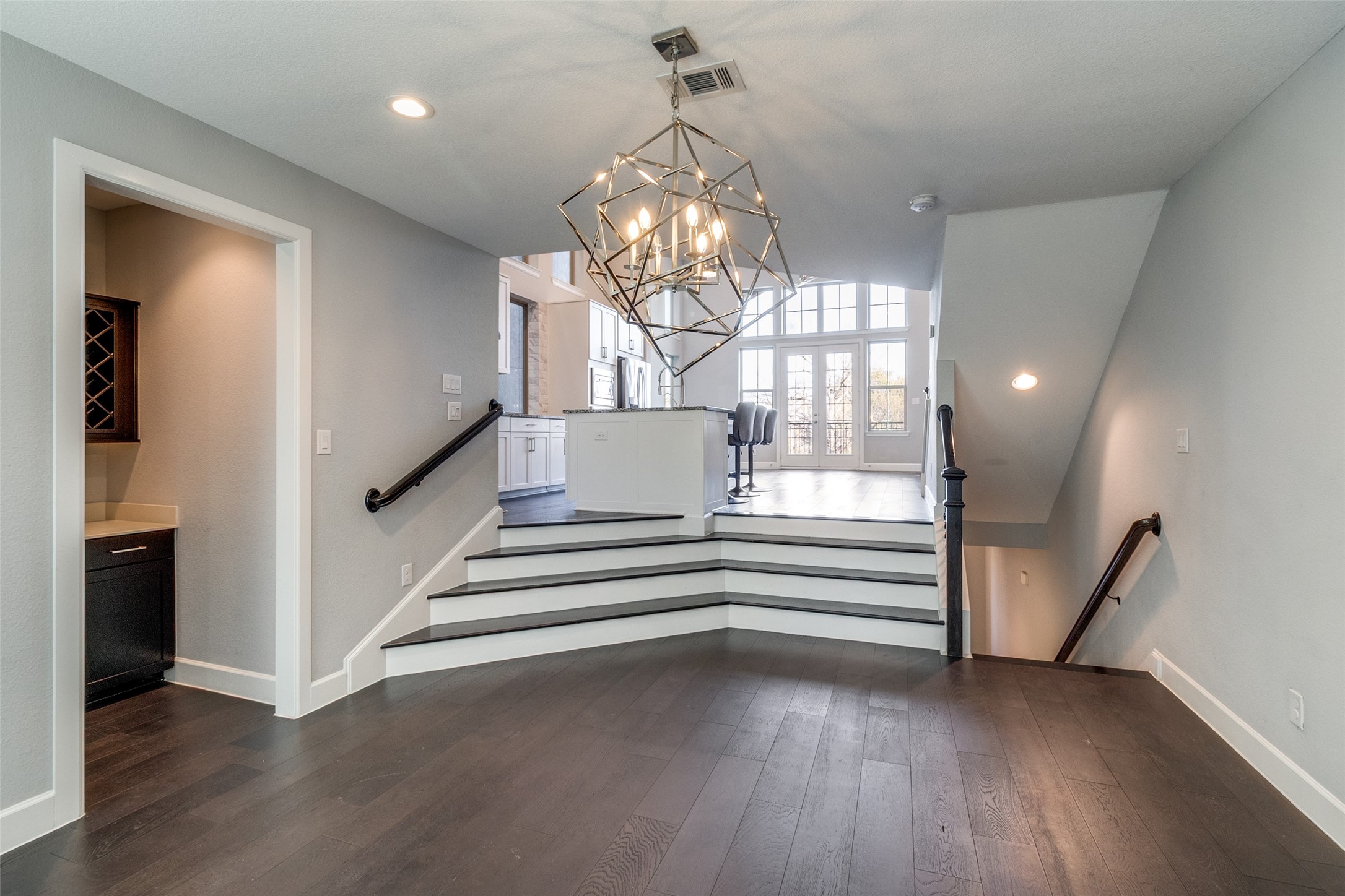 1348 Arch Place Dallas TX 75215