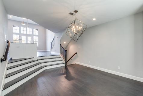 1348 Arch Place Dallas TX 75215
