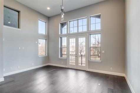 1348 Arch Place Dallas TX 75215