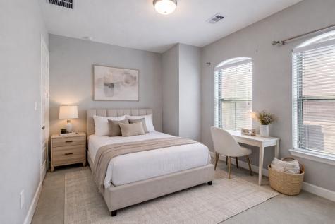 1348 Arch Place Dallas TX 75215