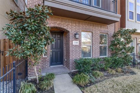 1348 Arch Place Dallas TX 75215