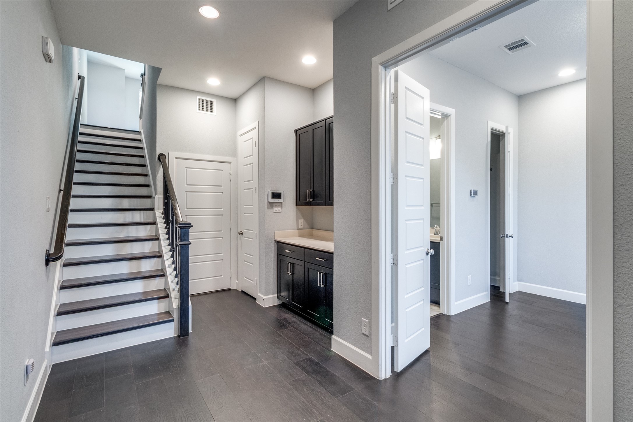 1348 Arch Place Dallas TX 75215