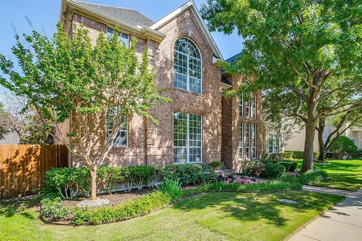 3348 Ricci Lane Irving TX 75062