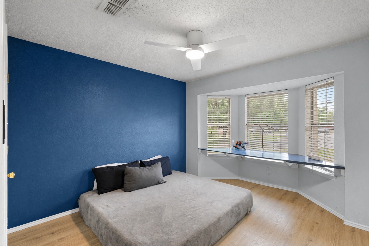 101 Saint James Court Rhome TX 76078