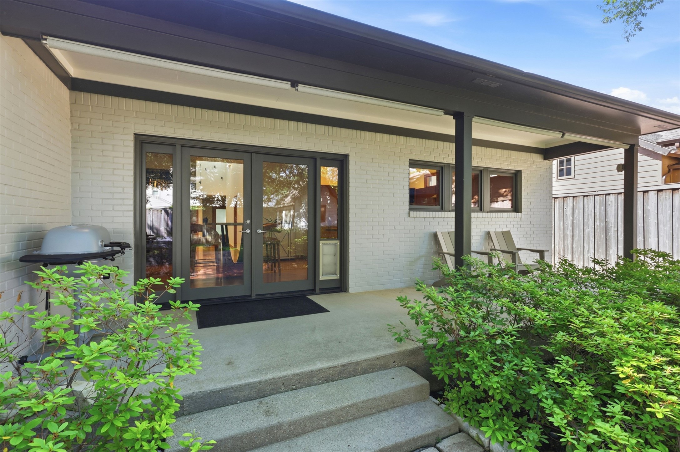 4329 Taos Road Dallas TX 75209