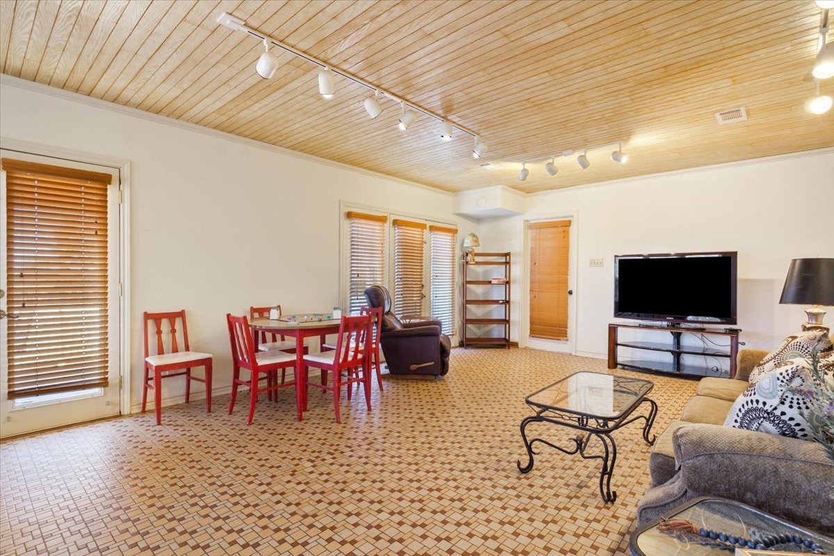 321 County Road 1630 Clifton TX 76634