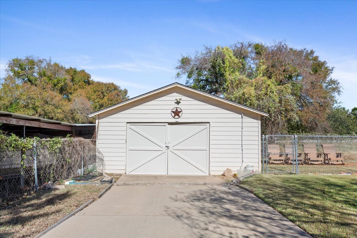 321 County Road 1630 Clifton TX 76634