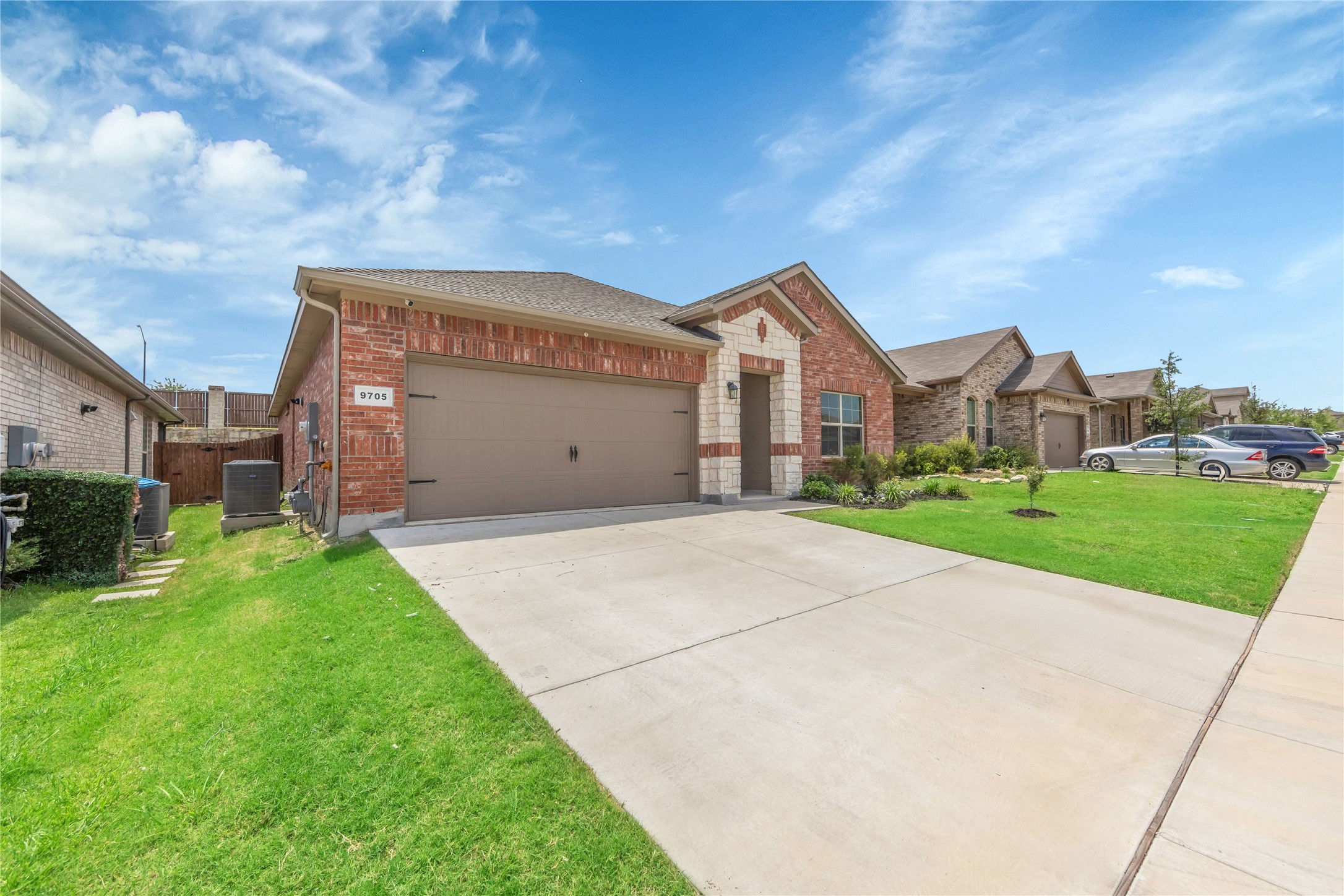 9705 Olanta Trail Fort Worth TX 76108