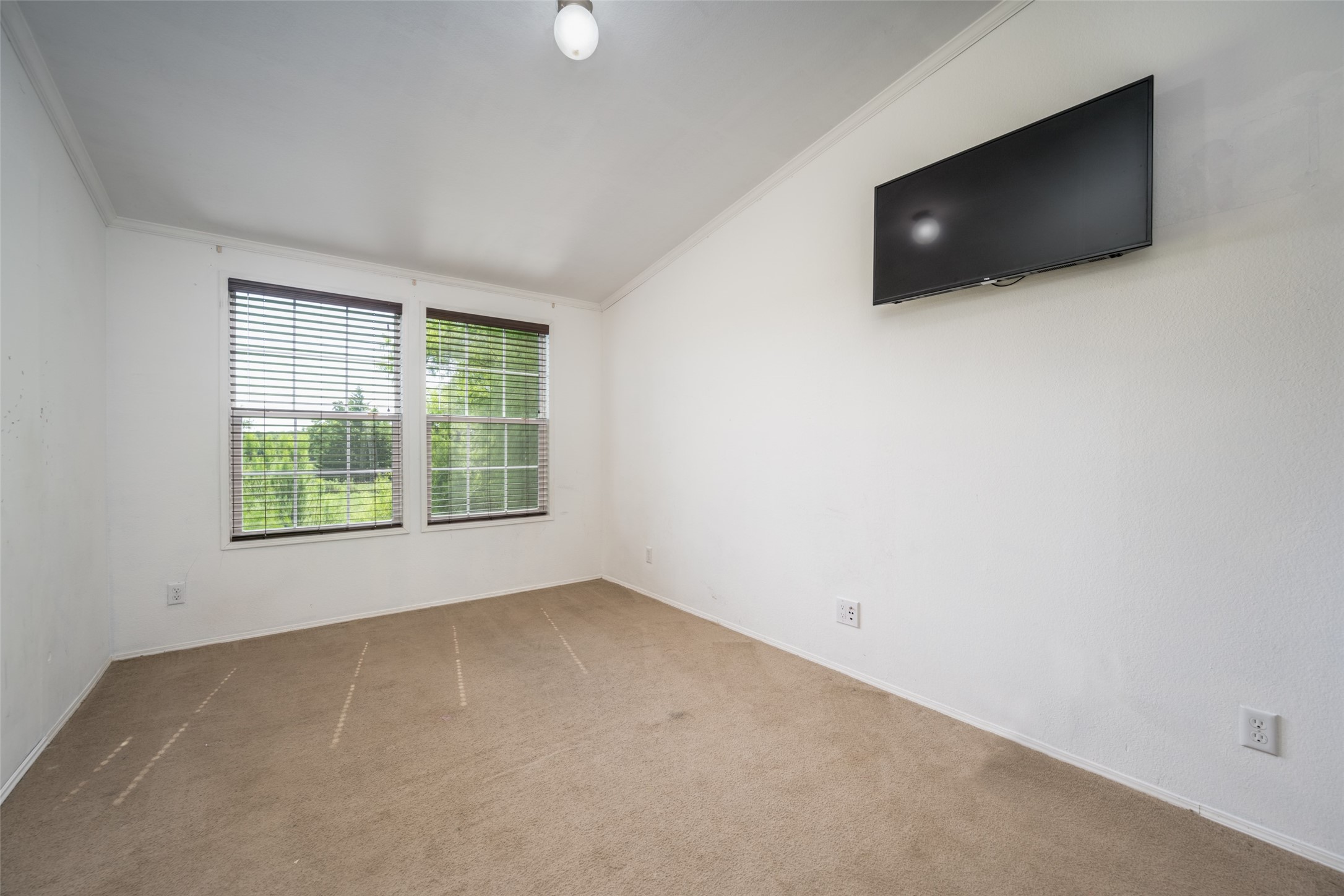 223 Slayden Drive Sunset TX 76270