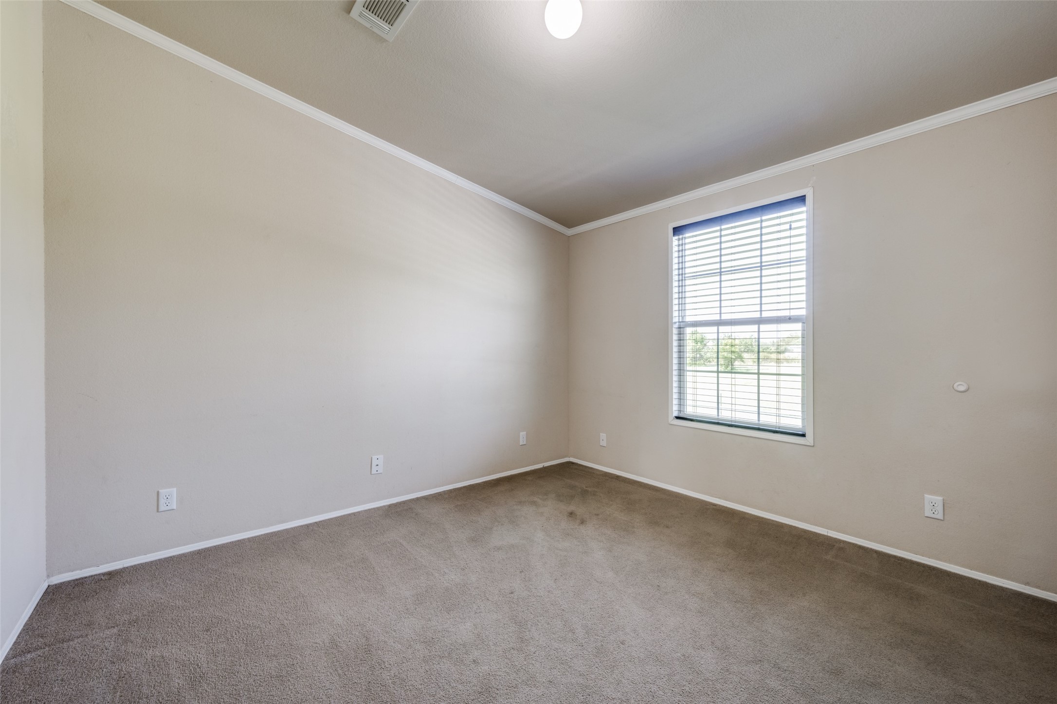 223 Slayden Drive Sunset TX 76270