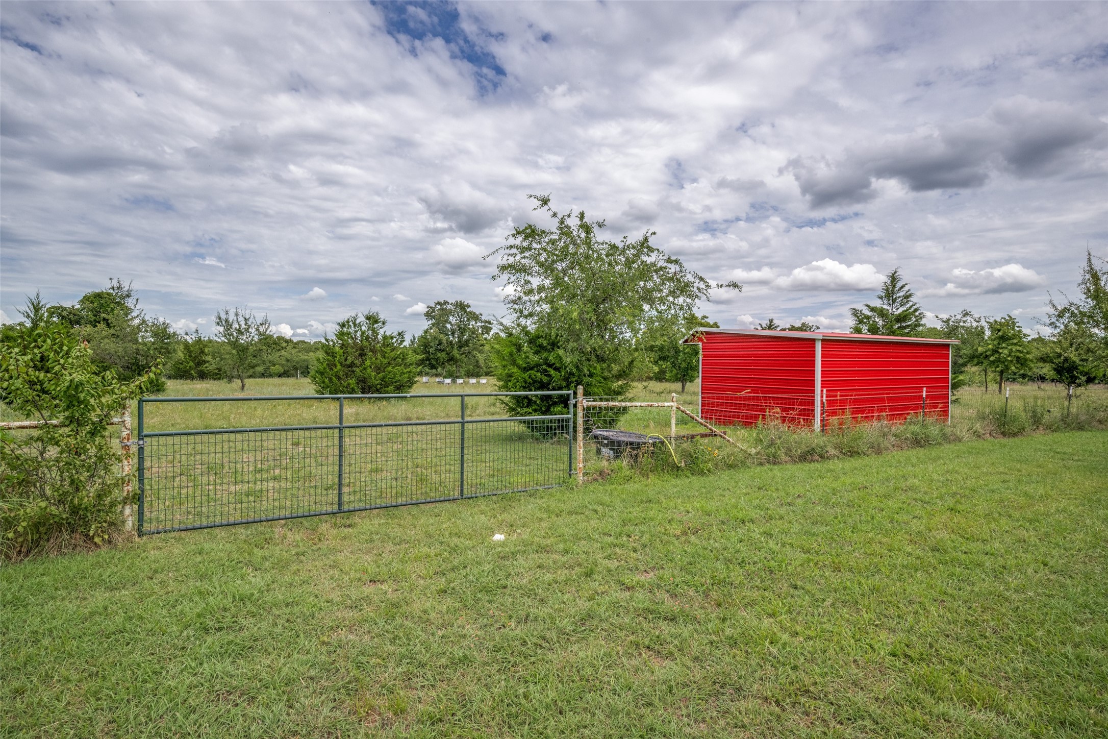 223 Slayden Drive Sunset TX 76270