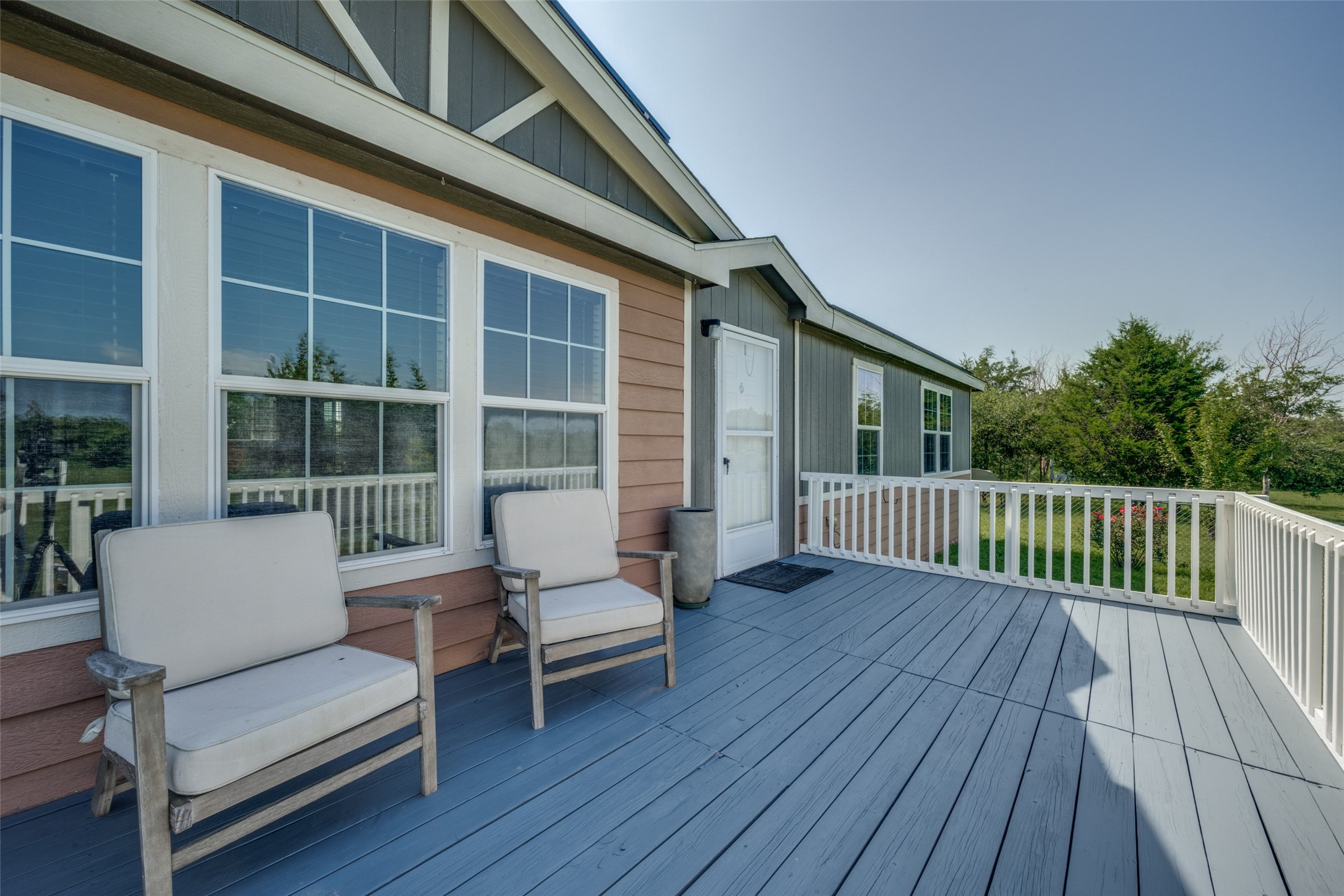 223 Slayden Drive Sunset TX 76270
