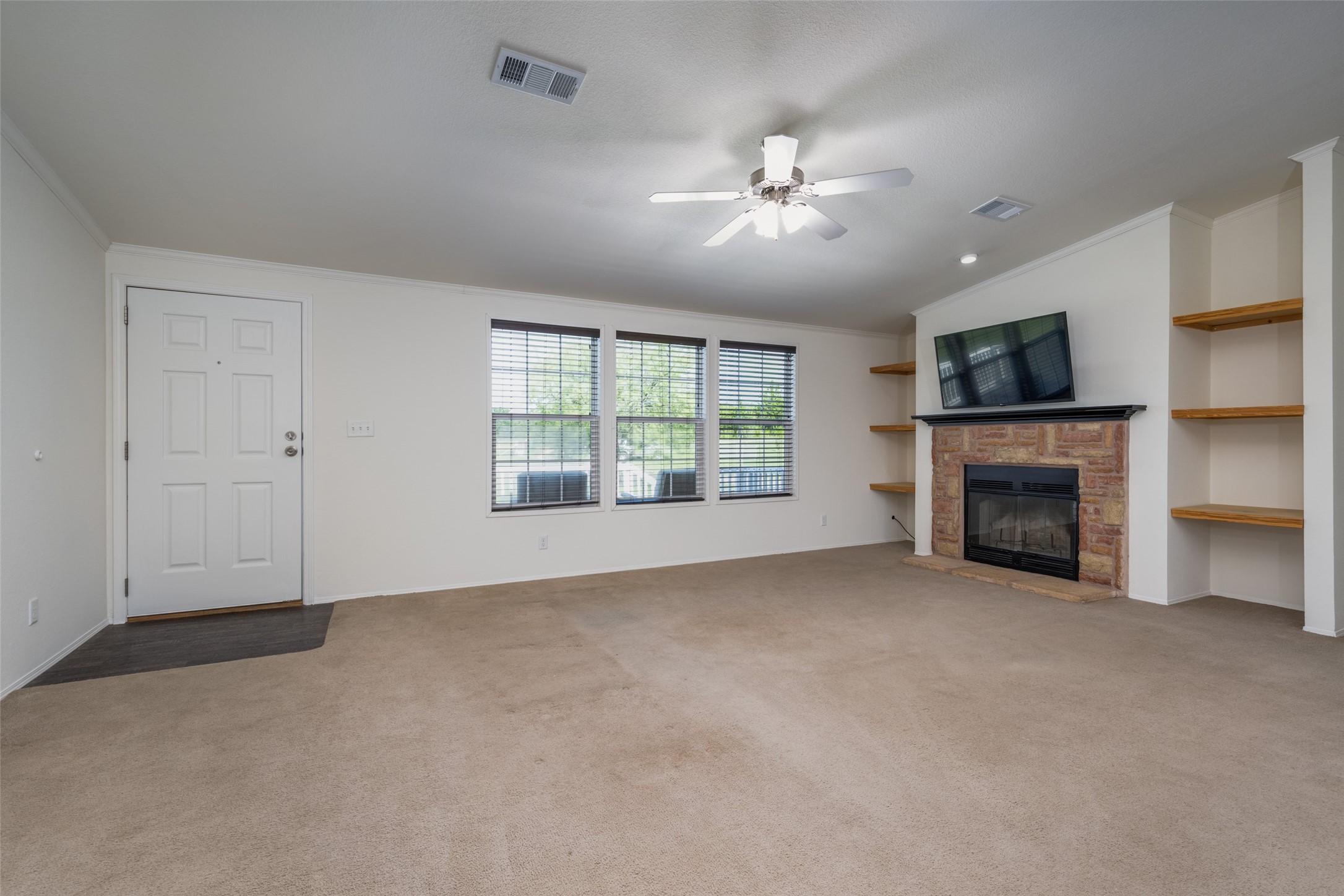 223 Slayden Drive Sunset TX 76270