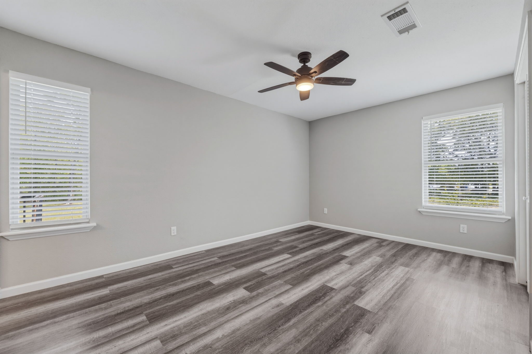 535 S Belknap Street Mexia TX 76667
