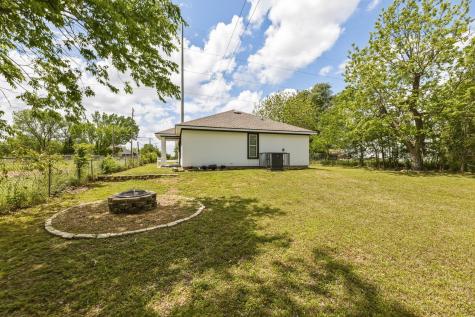 535 S Belknap Street Mexia TX 76667