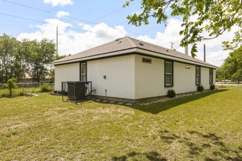 535 S Belknap Street Mexia TX 76667
