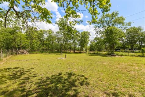 535 S Belknap Street Mexia TX 76667