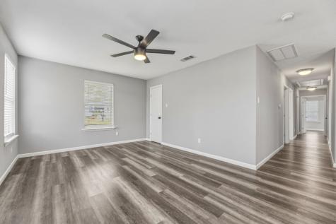 535 S Belknap Street Mexia TX 76667