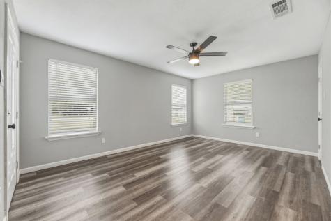 535 S Belknap Street Mexia TX 76667
