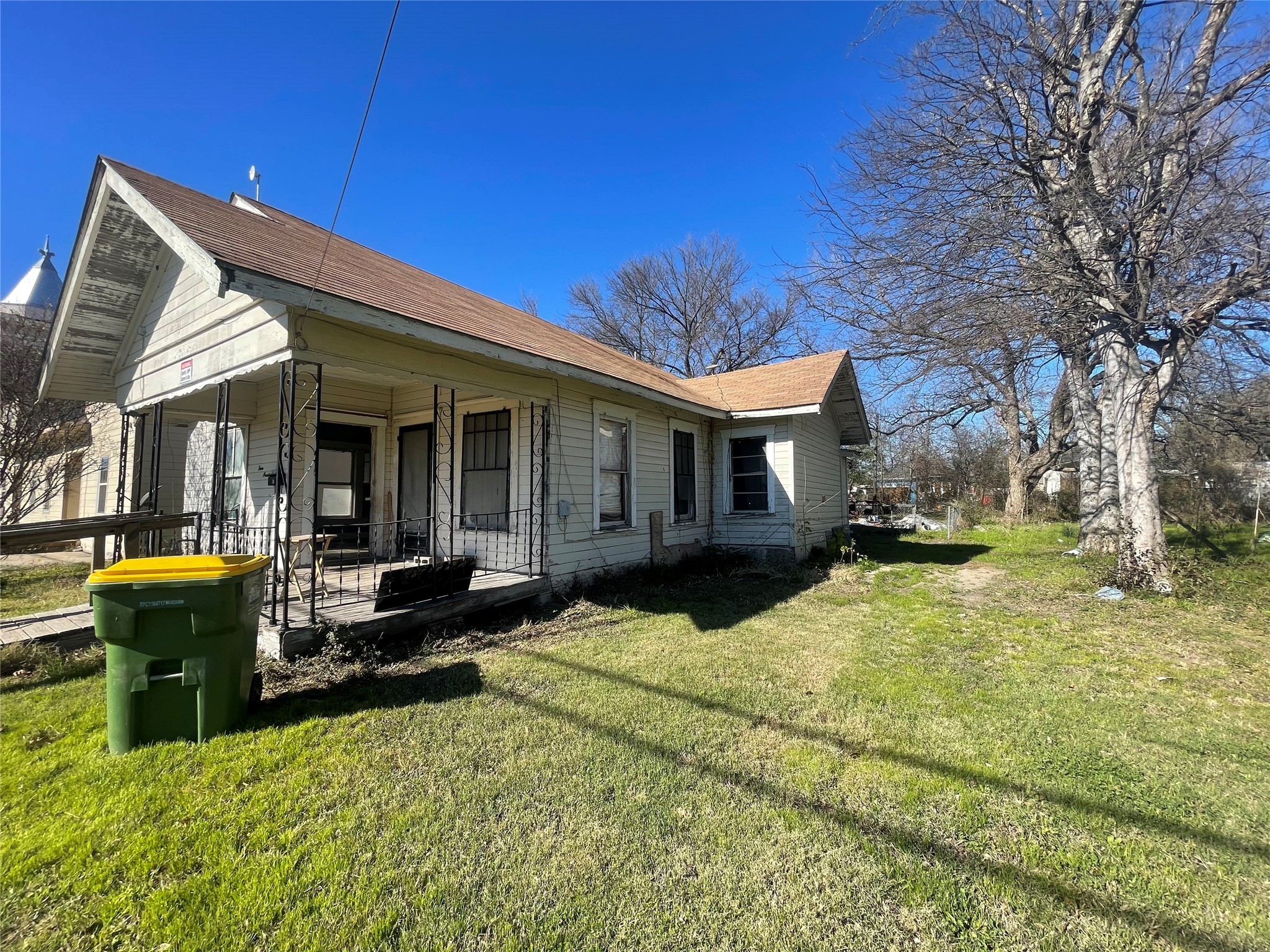 419 Coleman Street Marlin TX 76661