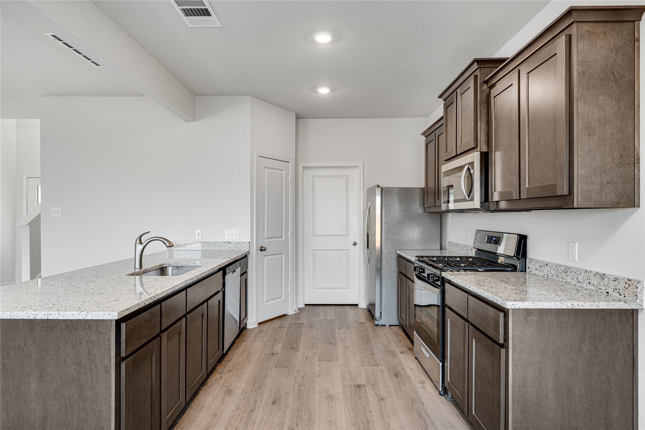 932 Cawthorne Trail Fort Worth TX 76108