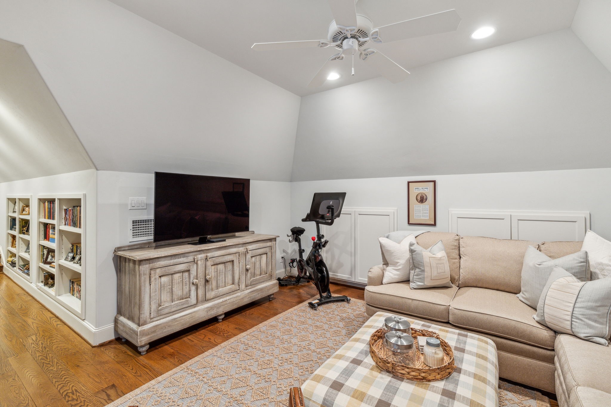 6515 Stichter Avenue Dallas TX 75230